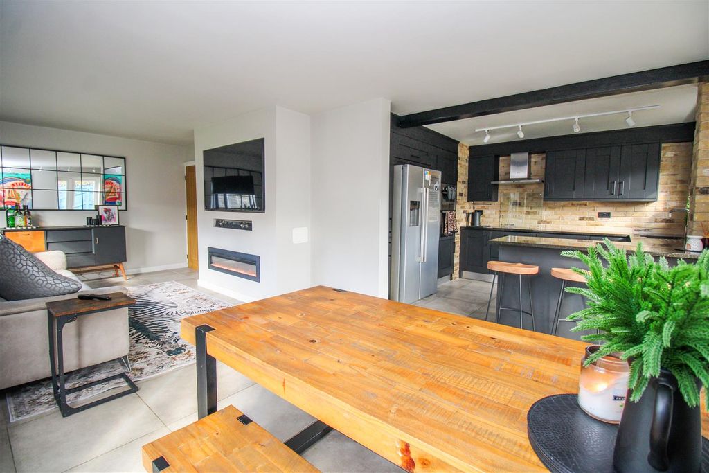 Property photo 1 of 16 Img_1685.Jpg