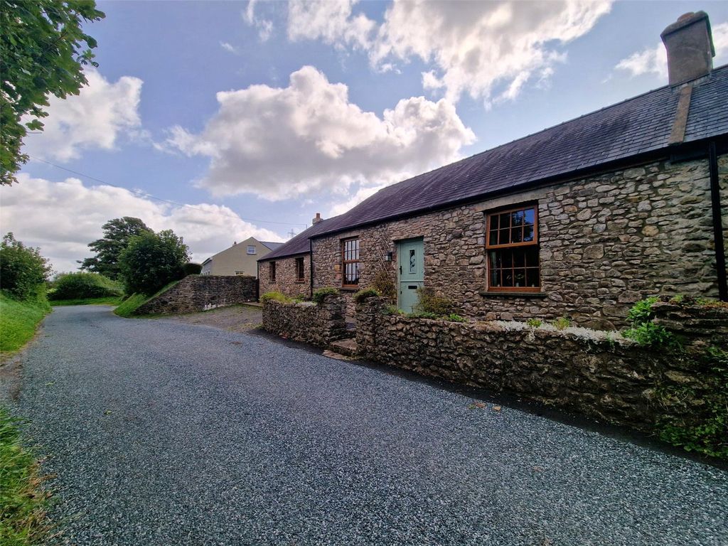 Property photo 1 of 28 Picture No. 06