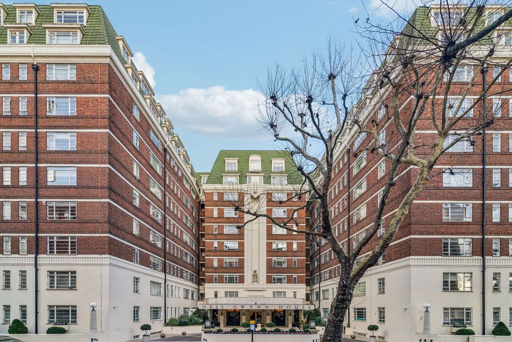 Property photo 1 of 5