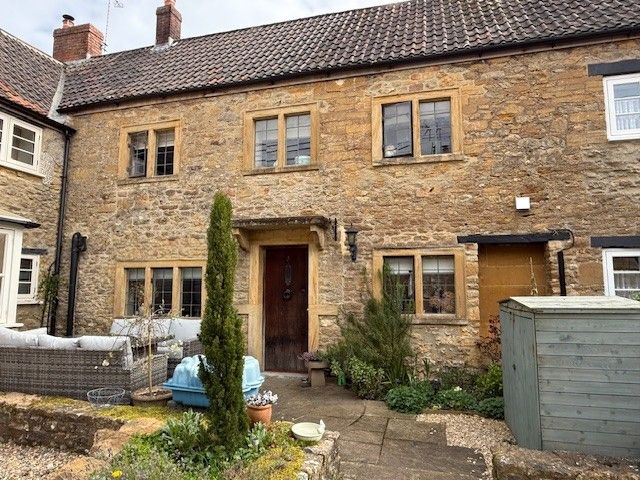 Property photo 1 of 11