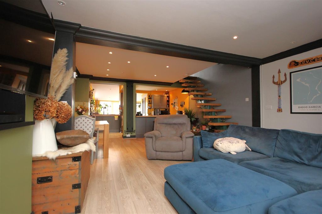 Property photo 3 of 19 Img_6828.Jpg
