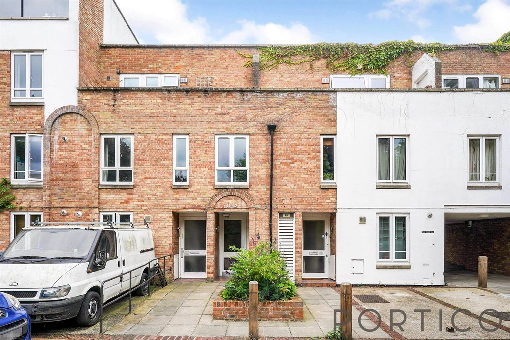 Property photo 1 of 18 9