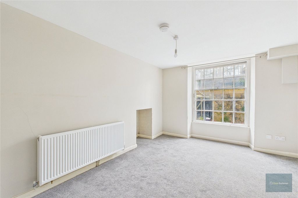 Property photo 3 of 7 Picture No. 04