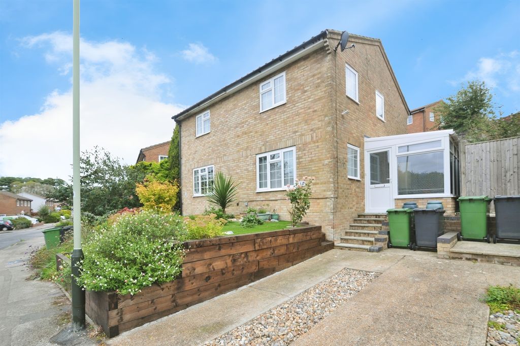 Property photo 1 of 20