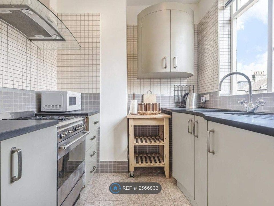 Property photo 2 of 16 Kitchen