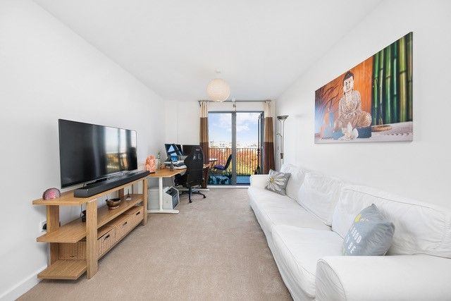 Property photo 3 of 8 Photo 12