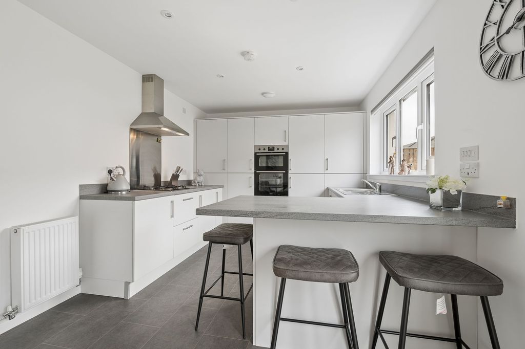 Additional image 8 of 4 bed detached house for saleFairlie Road, Livingston Village EH54