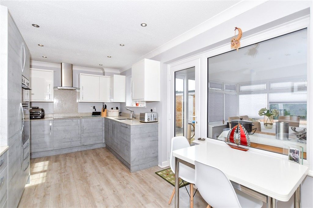 Property photo 3 of 13 Kitchen/Diner
