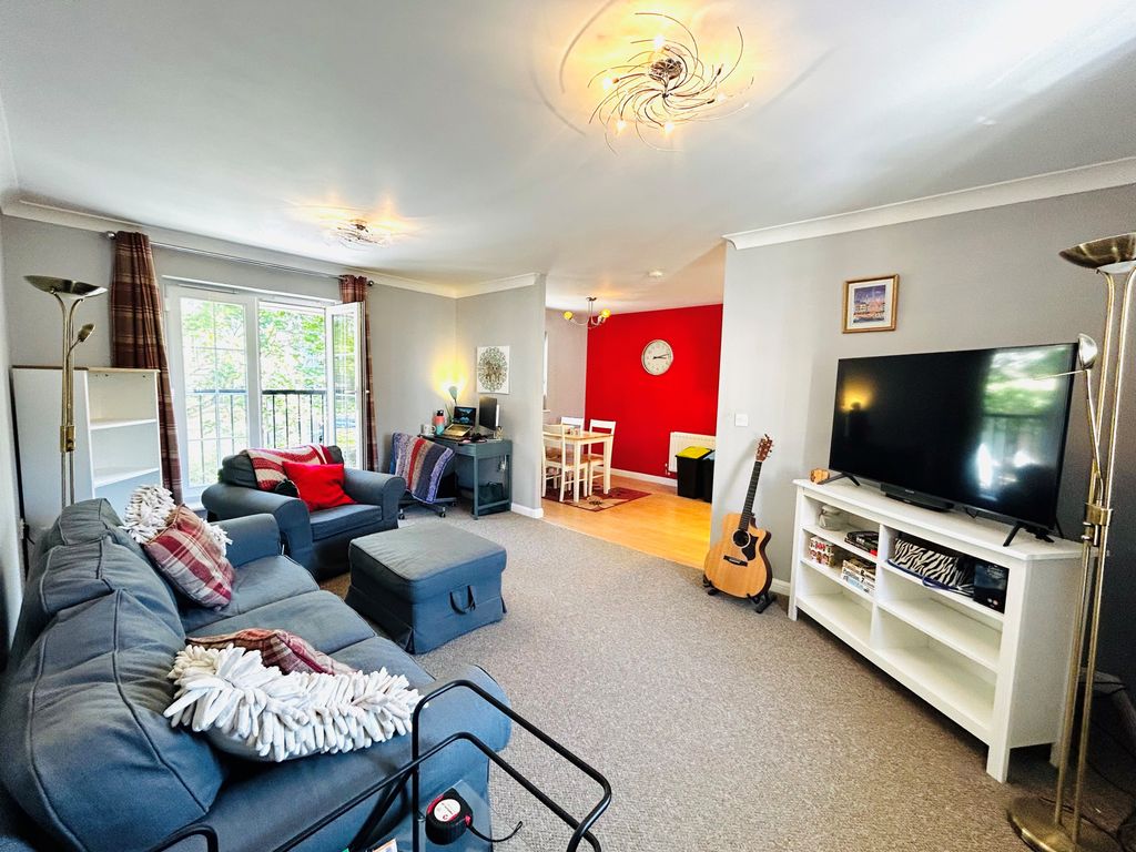 Property photo 3 of 8