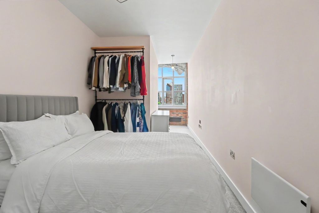 Property photo 3 of 18 Img_5573