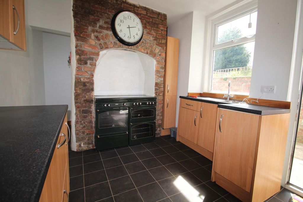 Property photo 2 of 13 Img_5982.Jpg
