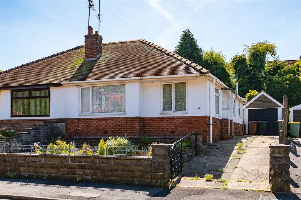 Property photo 1 of 16 Front External