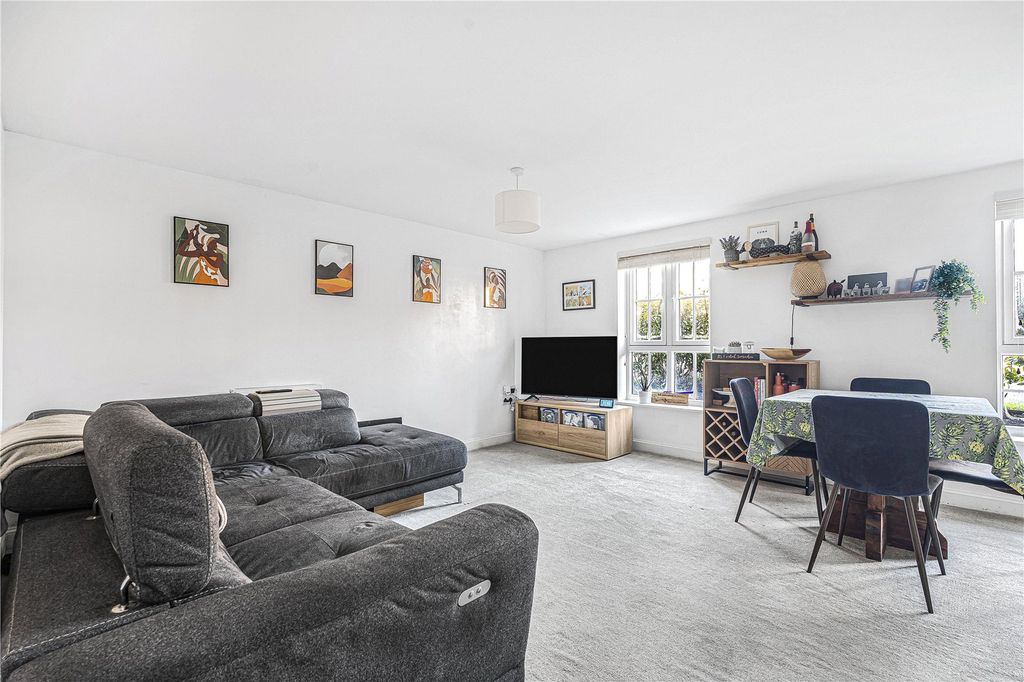 Property photo 2 of 13 Picture No. 08