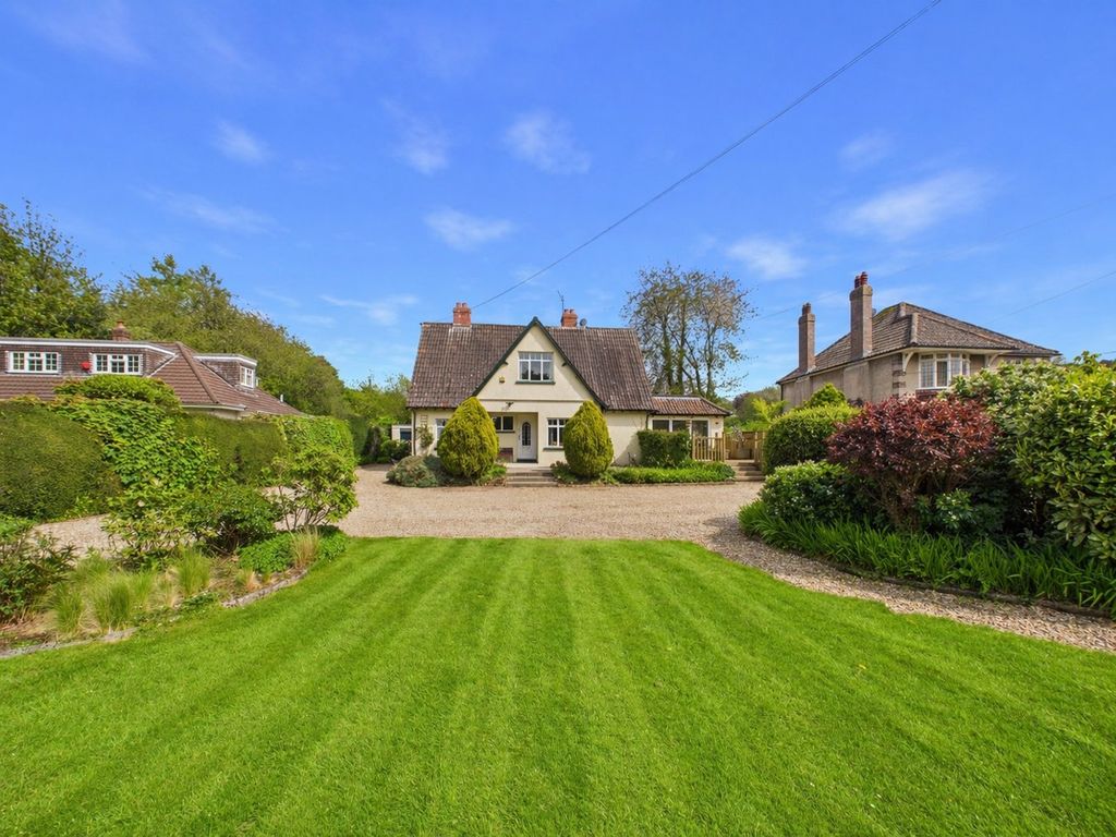 Property photo 1 of 30