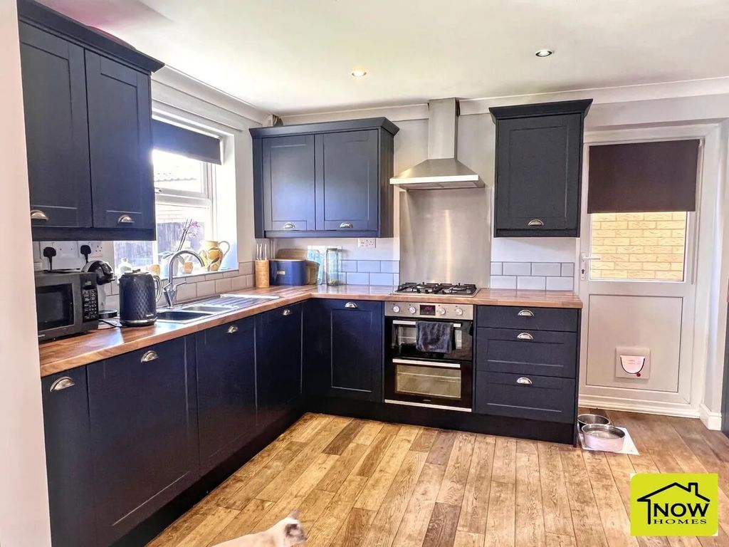 Property photo 3 of 18 Picture 3