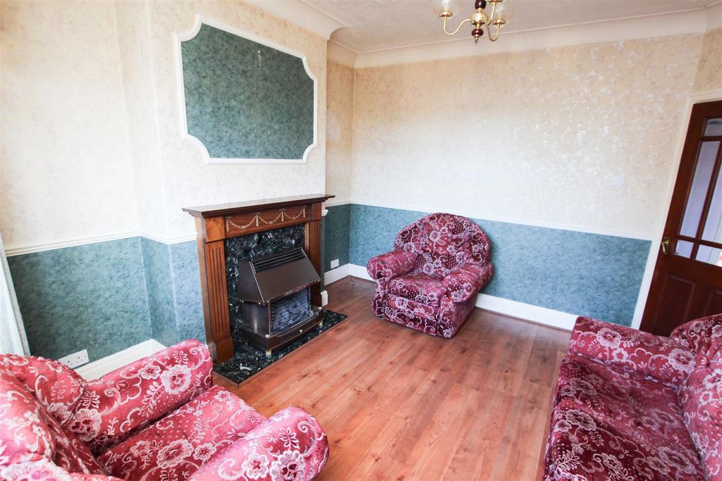 Property photo 3 of 14 Front Facing Reception Room