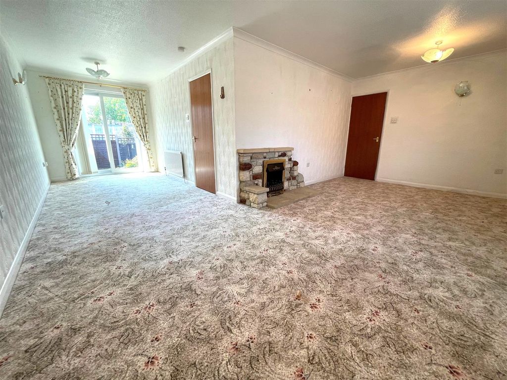 Property photo 2 of 11 2.Jpg