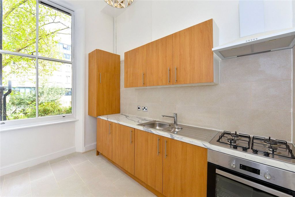 Property photo 3 of 10 Picture No. 09