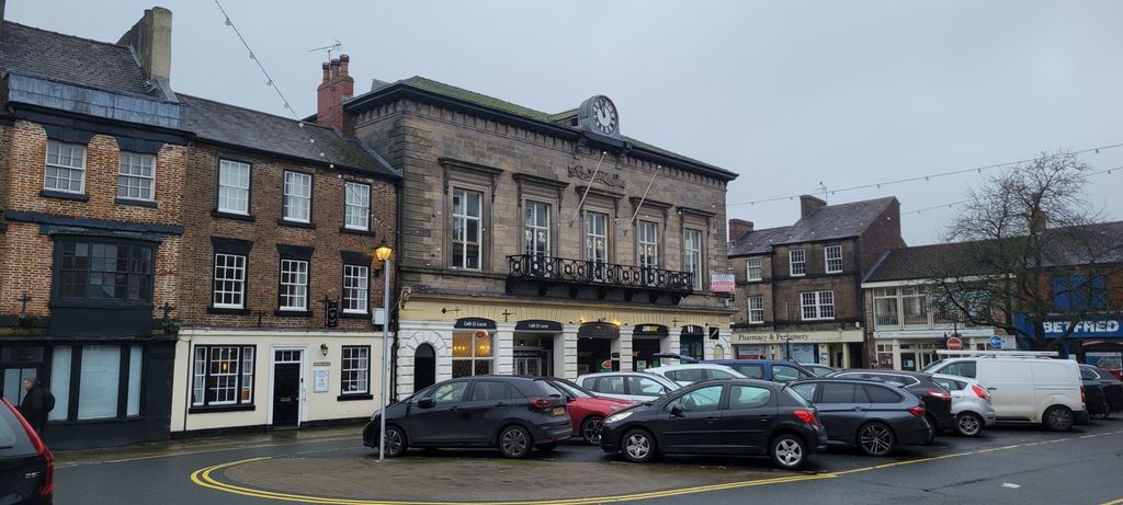 Property photo 3 of 11