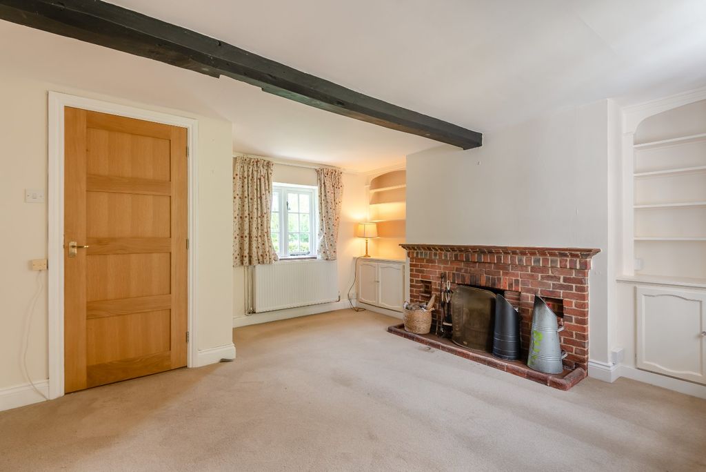 Property photo 3 of 18 Drawing Room