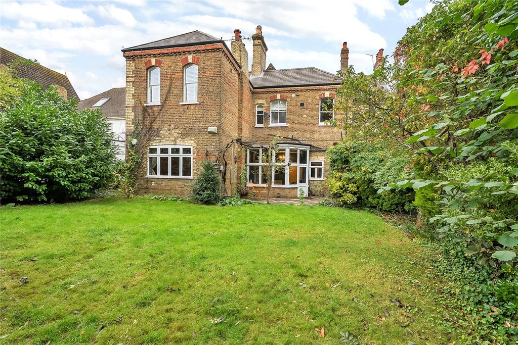 Property photo 2 of 17 Picture No. 03