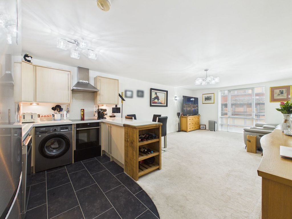 Property photo 2 of 17 Open Plan Living