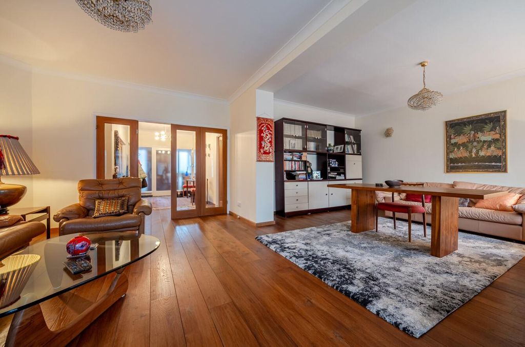 Property photo 3 of 25 1404098-11-6978E1d348B87.Jpg