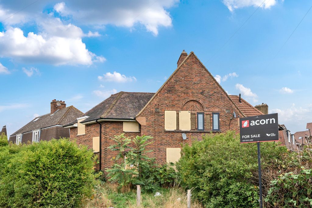 Property photo 1 of 13 Exterior