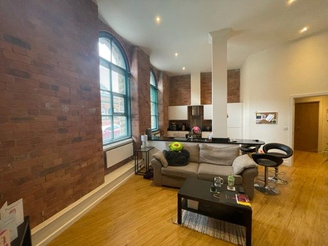 Property photo 3 of 11 Photo 1