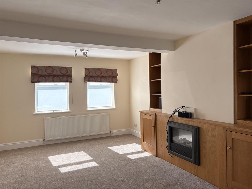 Property photo 2 of 9 Image00003.Jpeg