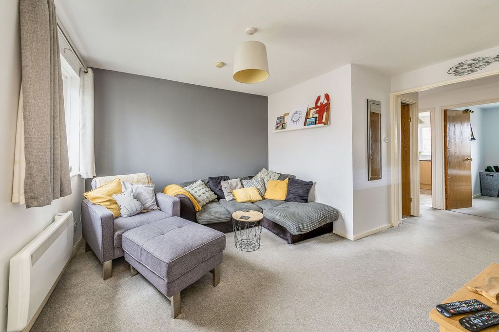 Property photo 3 of 10