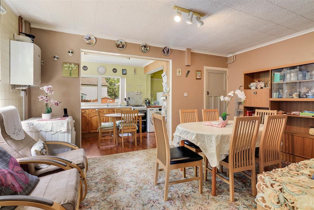 Property photo 3 of 16 Img (19).Jpg