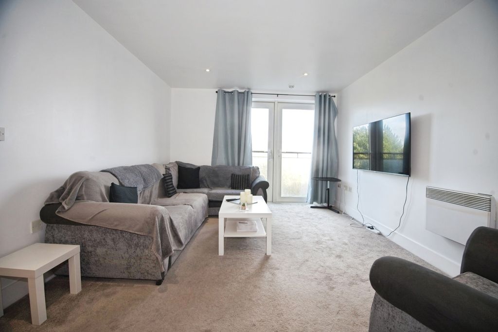 Property photo 1 of 16 Living/Dining Area