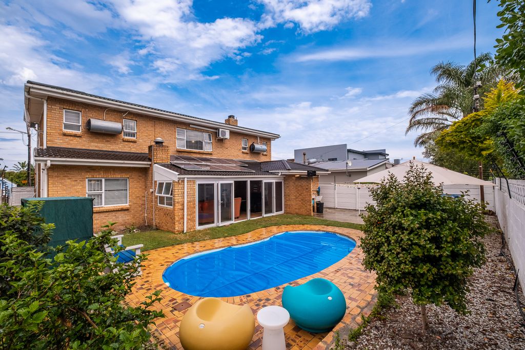Property photo 1 of 62