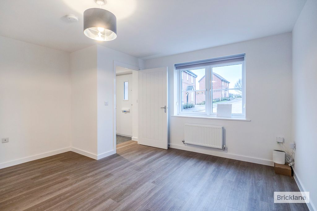 Property photo 3 of 15 Living Room