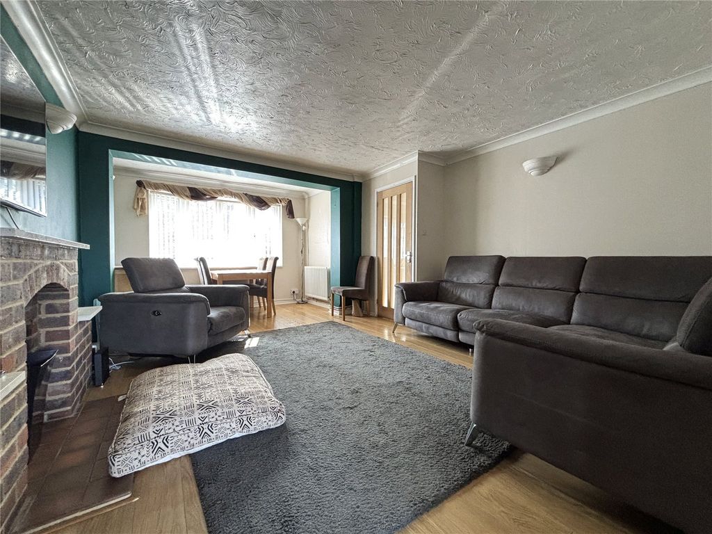 Property photo 2 of 13 Picture No. 12