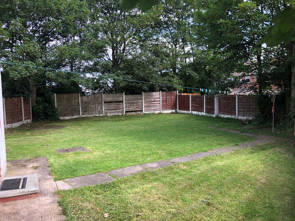 Property photo 3 of 11 Photograph 11