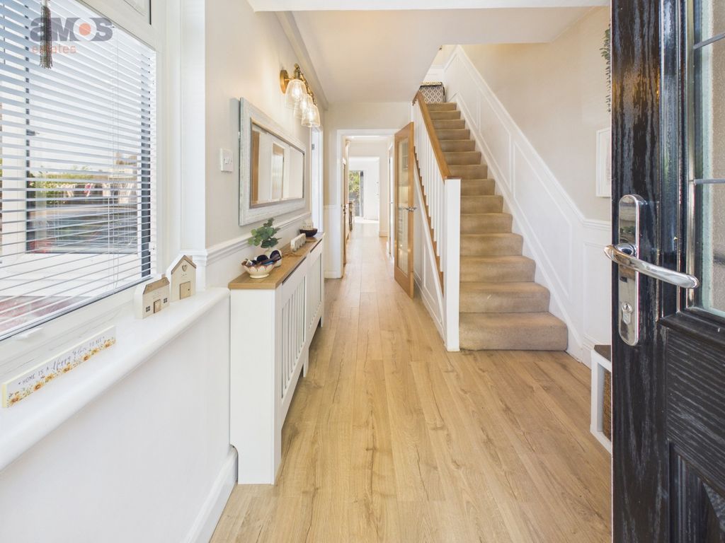 Property photo 2 of 37 5353355