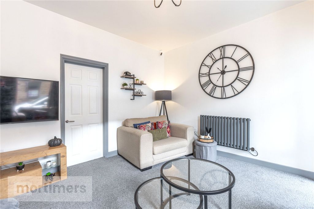 Property photo 3 of 13 Living Room