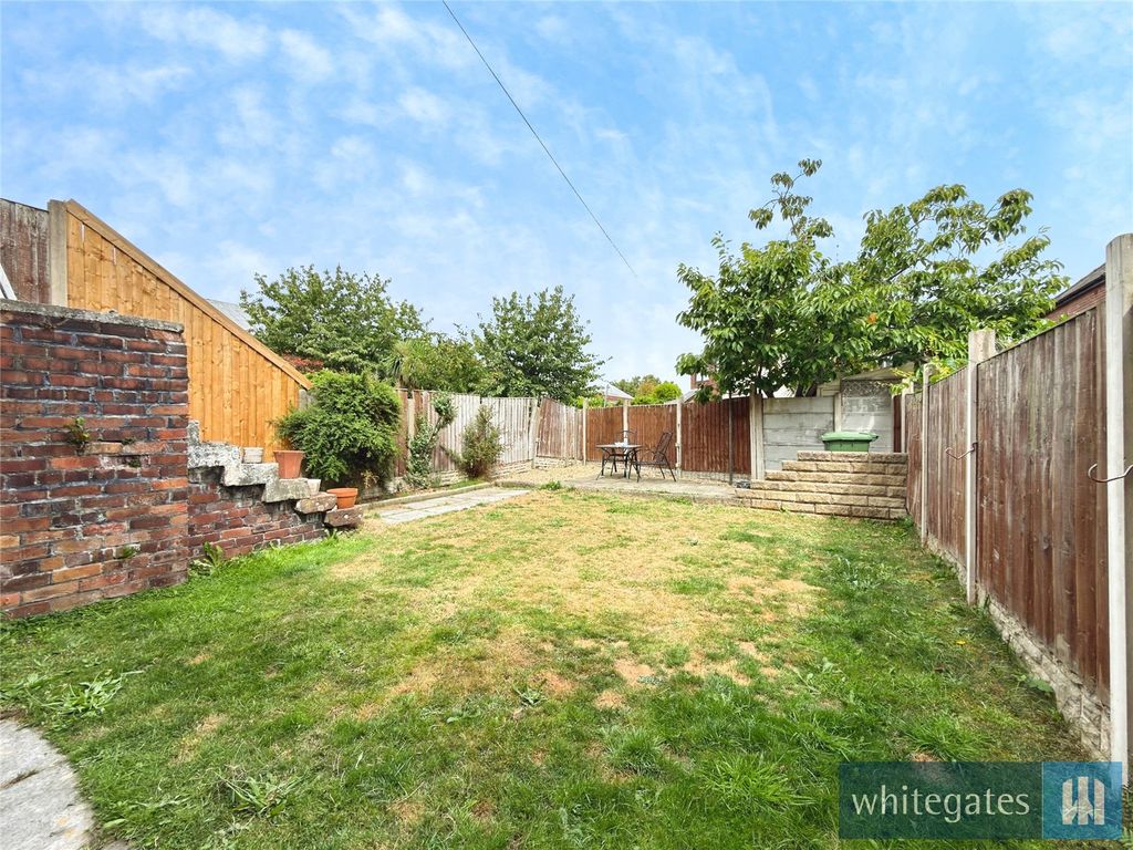 Property photo 2 of 13 Picture No. 11