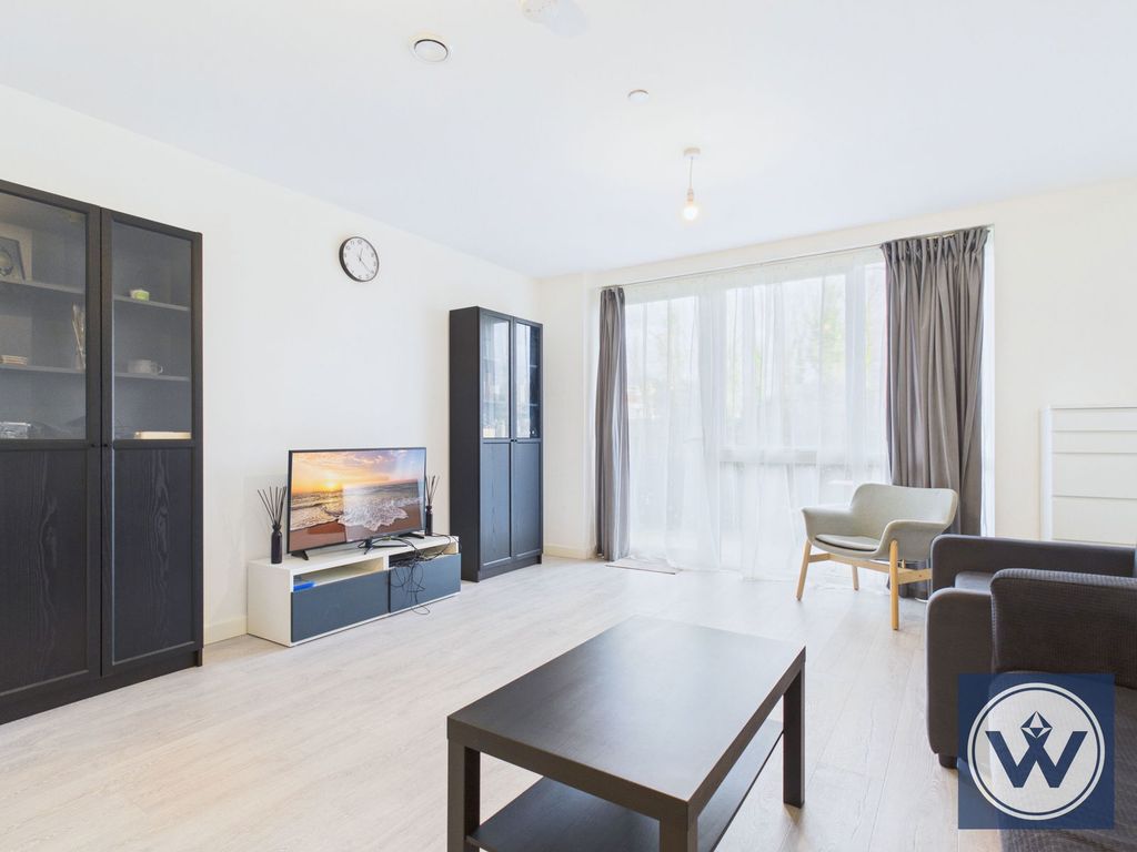 Property photo 2 of 21