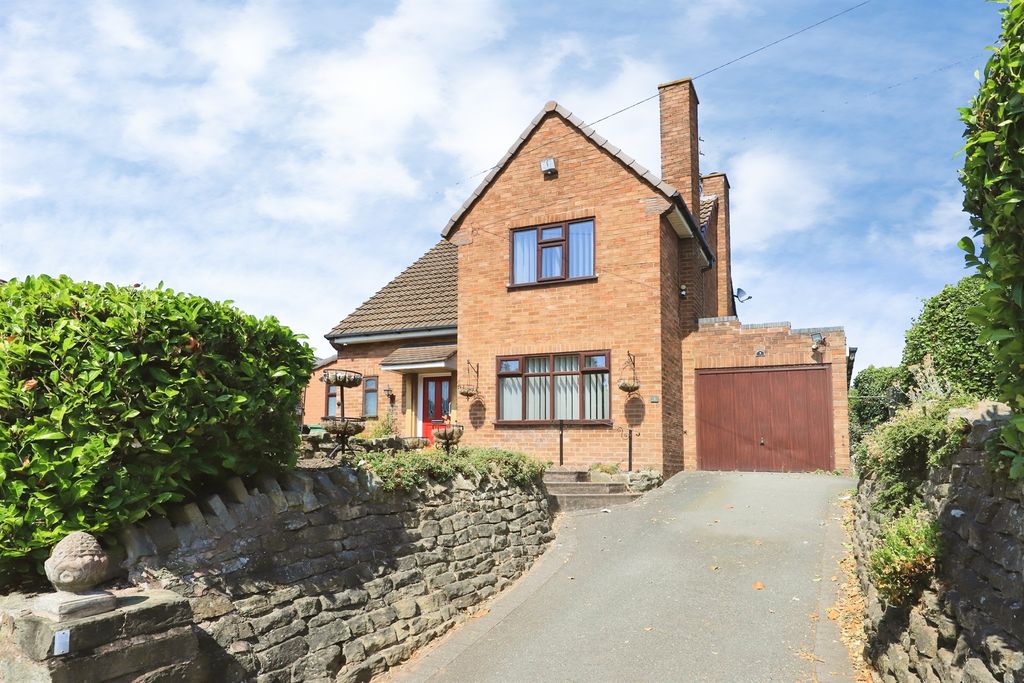 Property photo 2 of 19