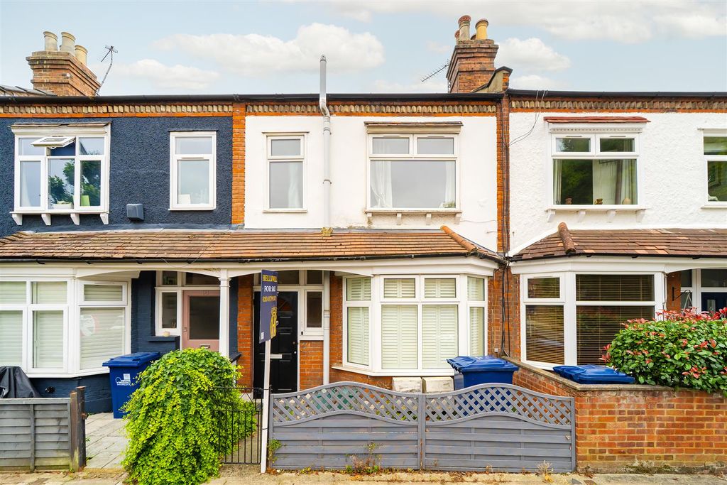 Property photo 1 of 11 Heliiwell & Co