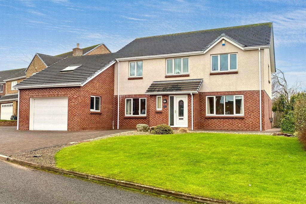 Property photo 1 of 34