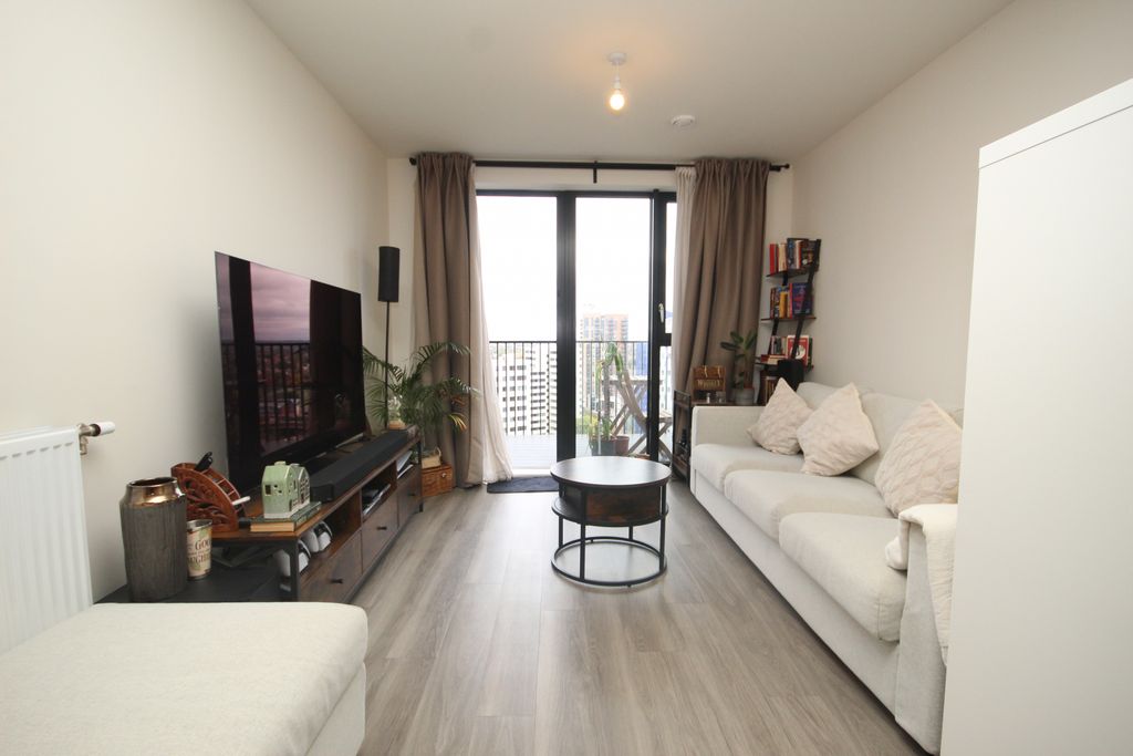 Property photo 3 of 9 Gallery