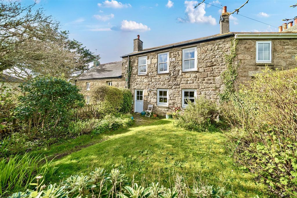 Property photo 2 of 32