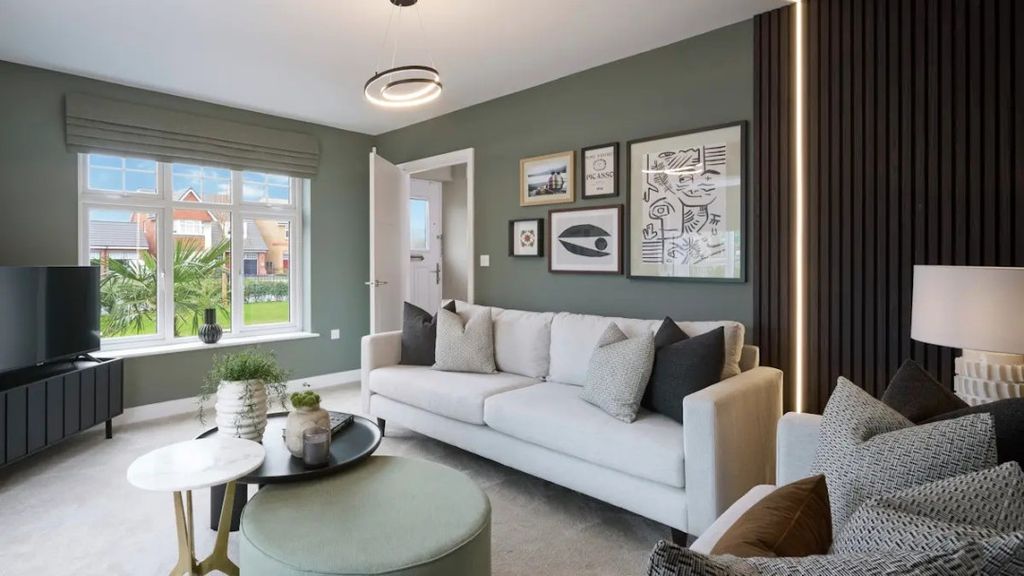 Property photo 1 of 8