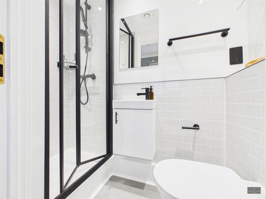 Property photo 2 of 14 Cam02887G0-Pr0608-Still006.Jpg