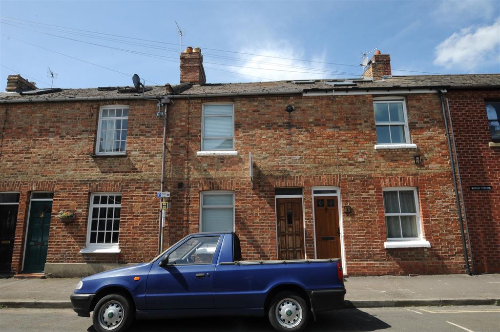 Property photo 1 of 7