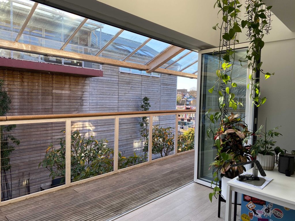 Property photo 3 of 8